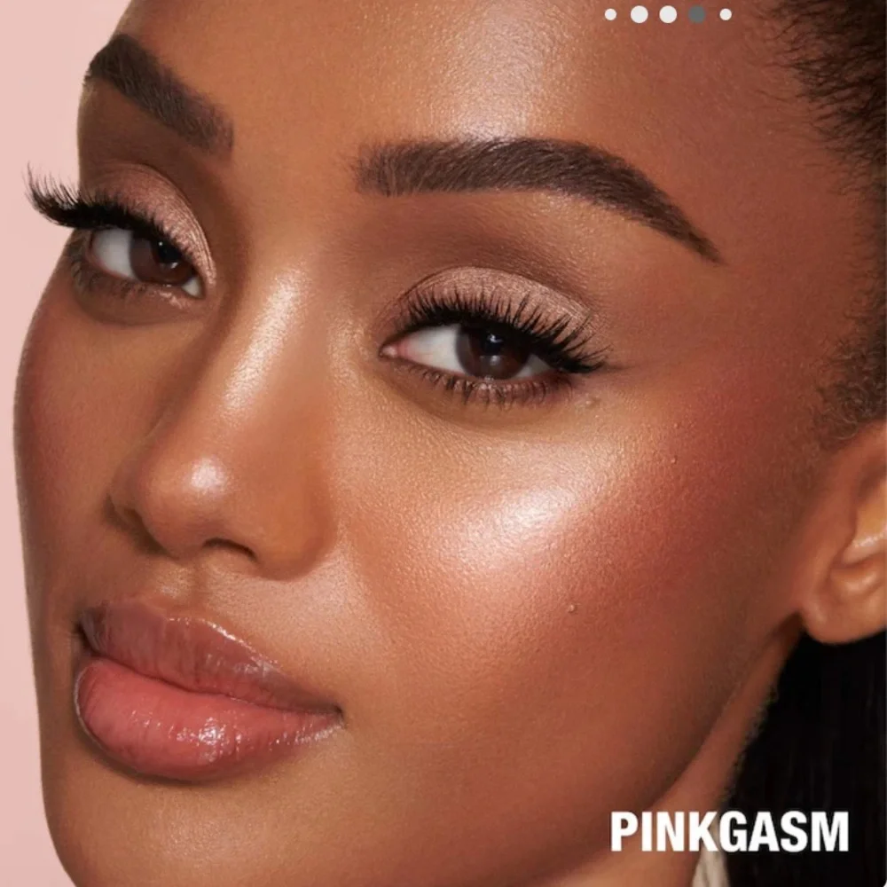 CHARLOTTE TILBURY Beauty Highlighter Wand-Pinkgasm